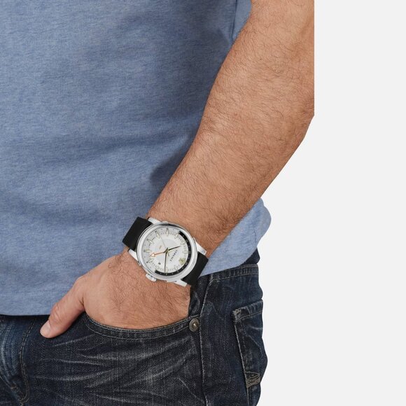 Versace Men's GMT Silver Watch - Picture 4 of 4